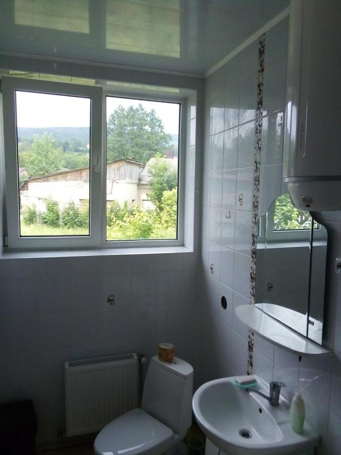 Guest House Mansarda Iaremcea Exterior foto